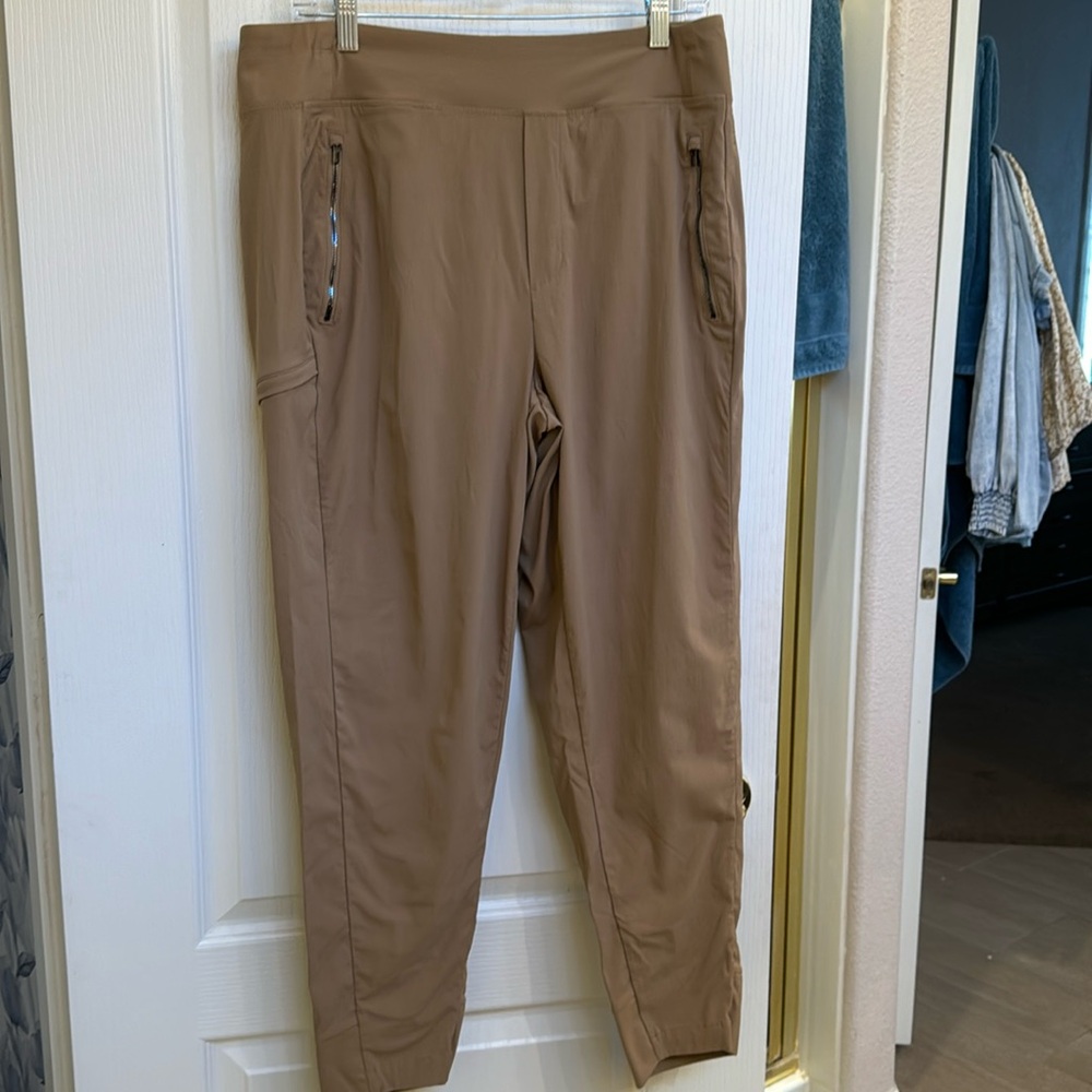 Athletic leisure pants